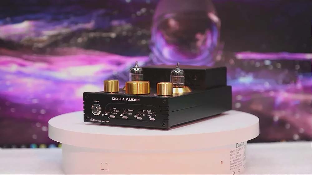 Lateral del Douk Audio X1