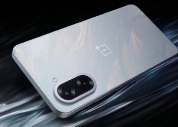Trasera del teléfono OnePlus Nord CE5 5G
