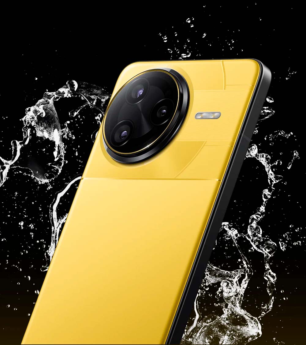 POCO F7 Ultra con agua