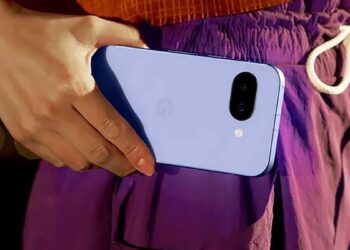 Trasera del teléfono Pixel 9a