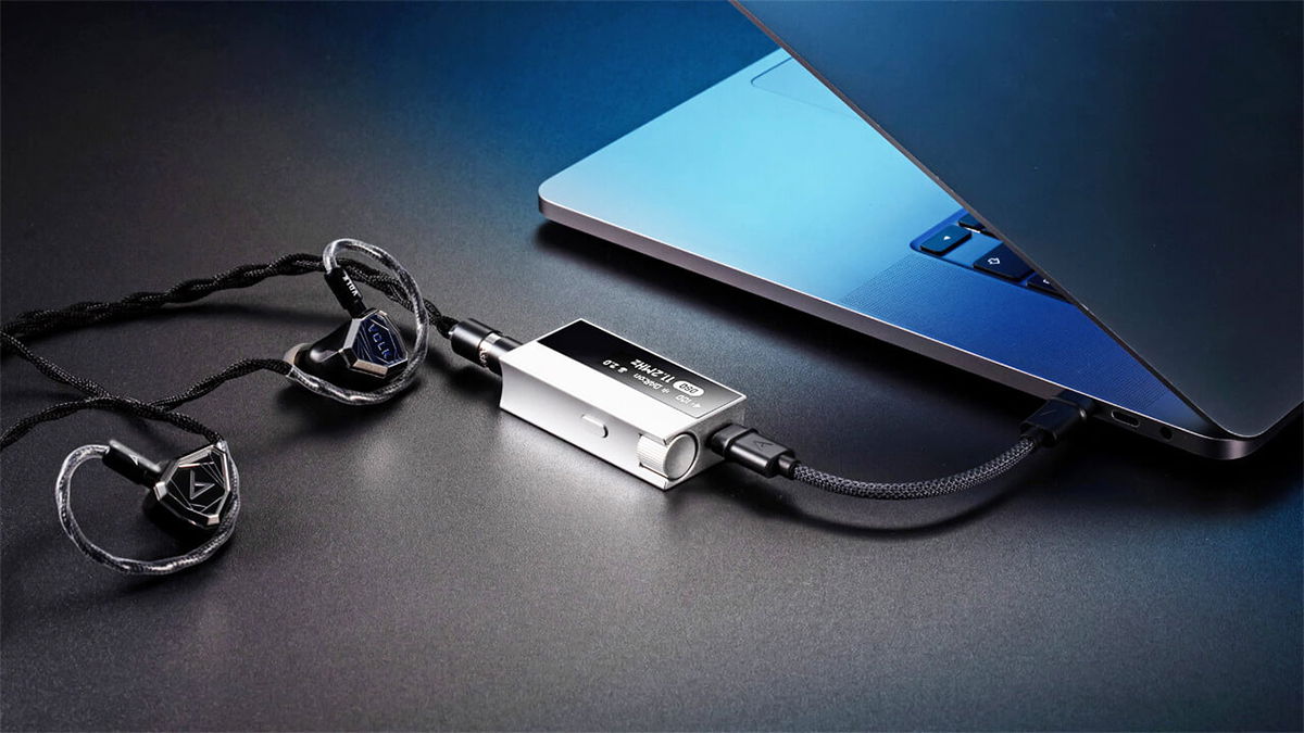 Astell&Kern AK HC5 y STELLA: un Dongle DAC y unos auriculares IEM para cerrar el año por todo lo alto