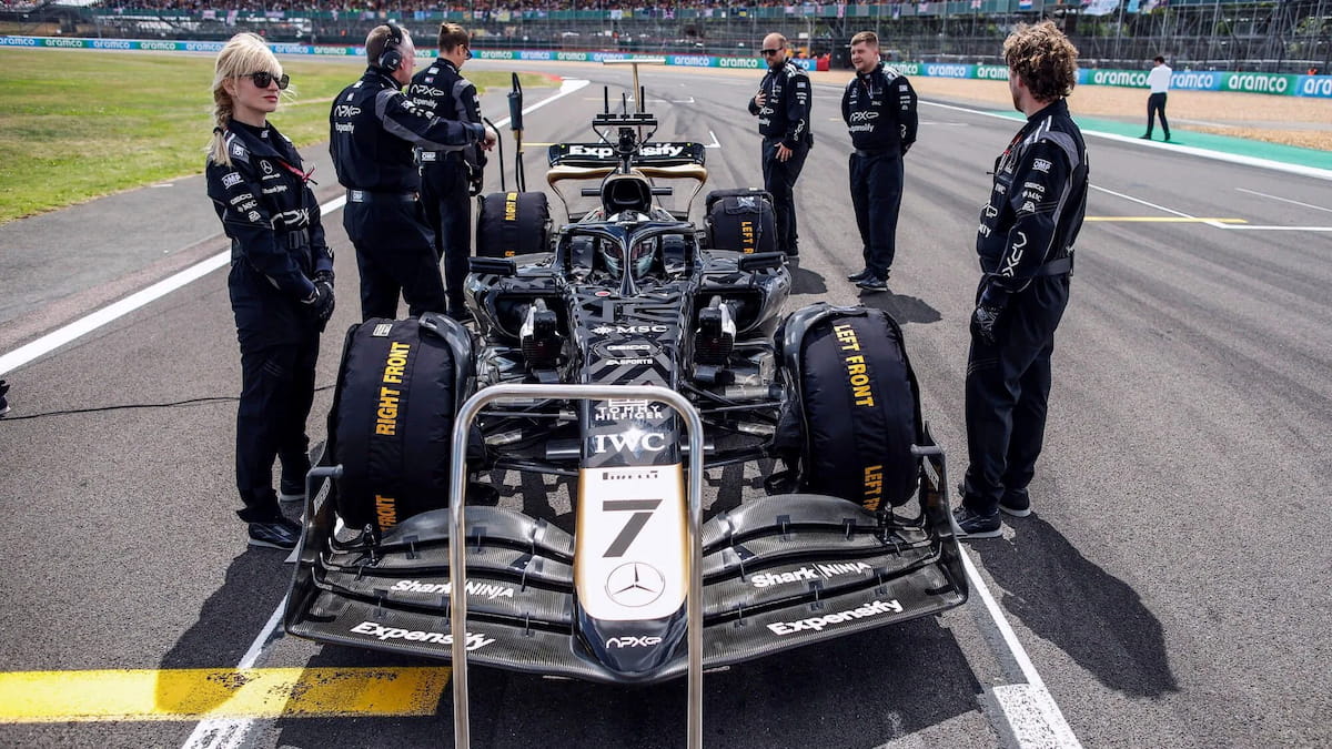 F1: La Película por fin está disponible en streaming gratis en Apple TV