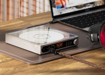 FiiO DM15 R2R: los CDs han vuelto y FiiO apuesta por llevarlos mucho más allá con su nuevo reproductor portátil