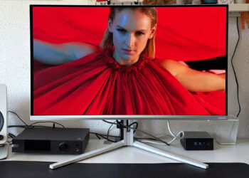 Philips Evnia 32M2N8900, análisis: panel QD-OLED y 240 Hz en un más discreto acabado en blanco