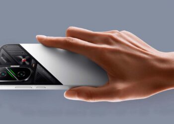 Trasera del teléfonko POCO F7