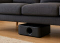Poner el subwoofer bajo el sofá puede ser una maravilla… o una cagada