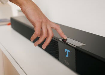Teufel CINEBAR 22: sonido 5.1 ampliable a 7.1 en una potente barra de sonido