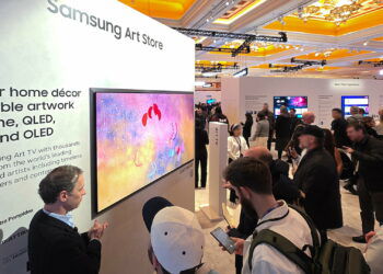 Todo lo que hemos visto en televisores en el CES 2026: el año en el que el color se volvió la auténtica guerra