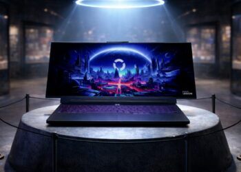 Lenovo y TCL CSOT se pasaron el CES con esta pantalla OLED que se convierte en ultrawide con solo pulsar un botón