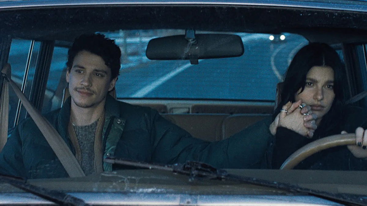 Los creadores de Stranger Things vuelven a Netflix con una boda maldita: primeras imágenes de Something Very Bad Is Going to Happen