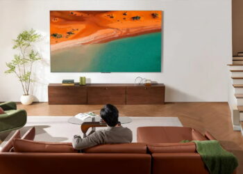 TCL C8K de 65, 85 y 98 pulgadas: un televisor con más de 3500 nits y hasta 3480 zonas a precio de locura