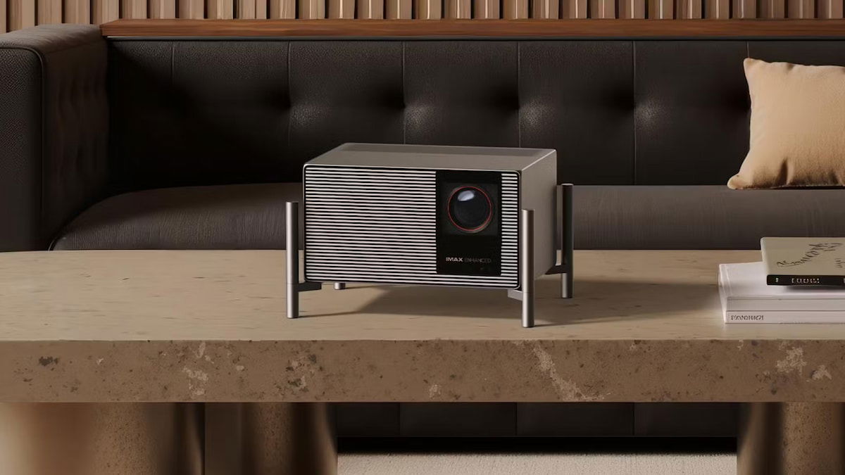 XGIMI presenta el TITAN Noir Max en el CES 2026: su nuevo proyector quiere llevar el cine profesional al salón