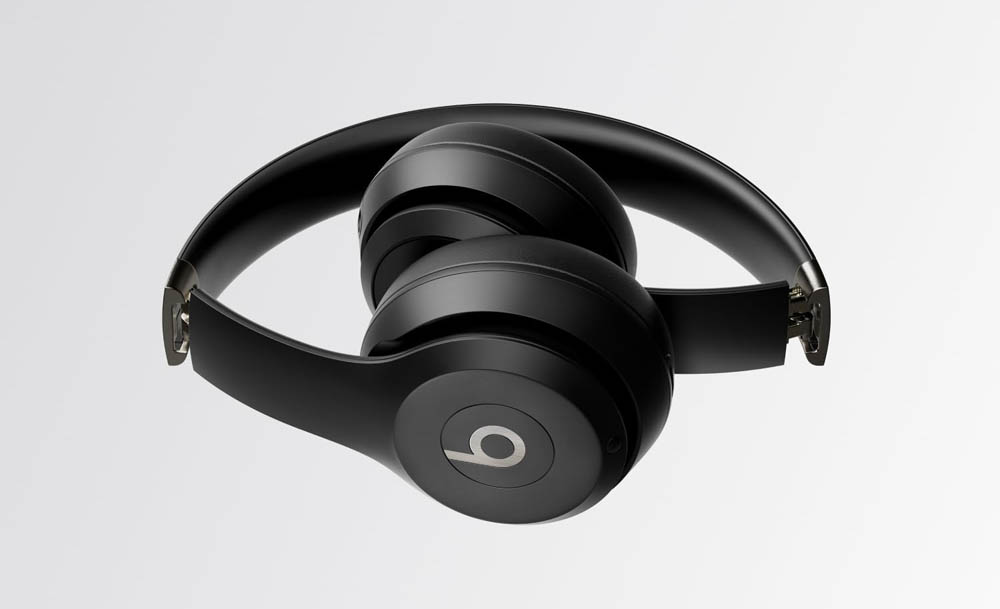 Auriculares Beats Solo 4 plegados