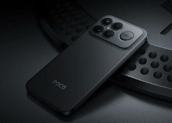 POCO F8 Ultra de color negro con fondo