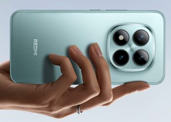 REDMI Note 15 Pro 5G en la mano