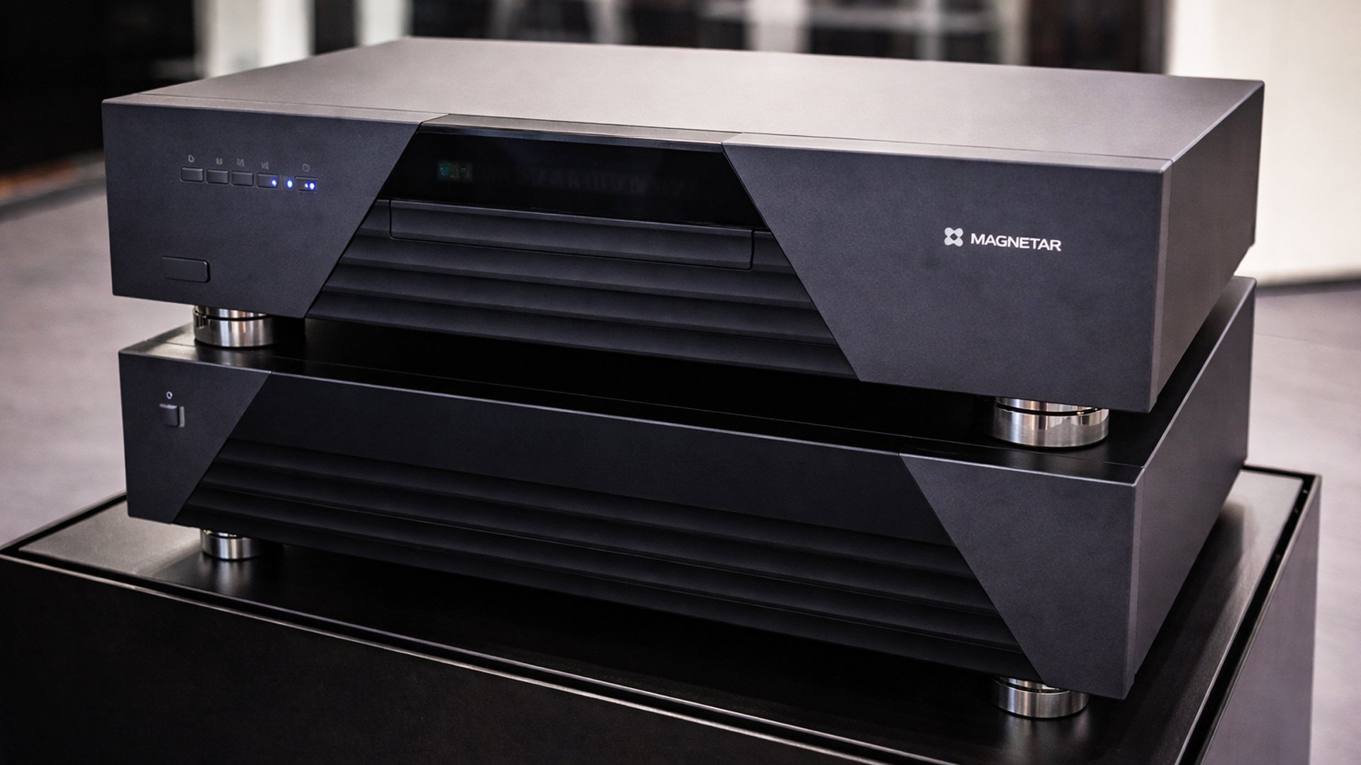 Tu reproductor de Blu-ray UHD 4K es compatible con Dolby Vision 2, pero las marcas se niegan a actualizarlo