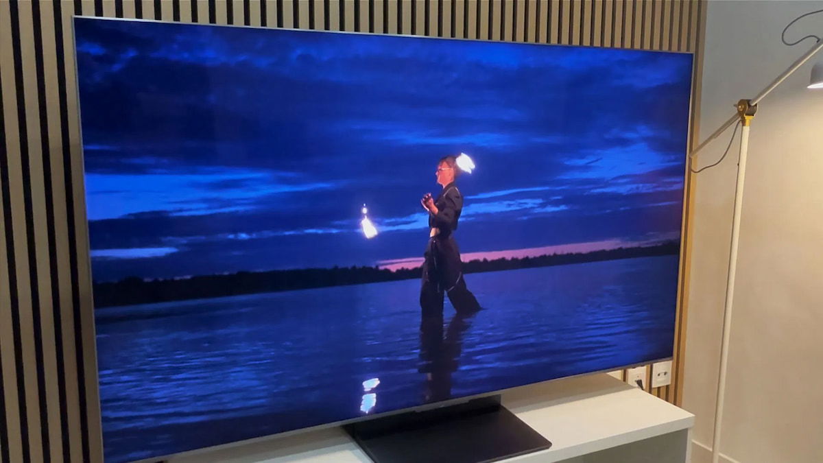 La TCL C8K de 65 pulgadas vuelve a los 999 euros con 3500 nits y 1680 zonas