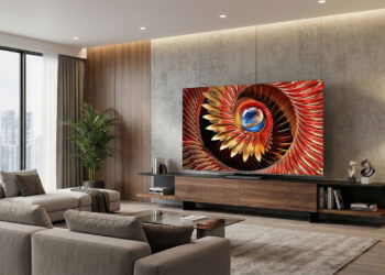 La TCL C8K de 85 pulgadas está a un precio de locos: monta tu cine en casa por mucho menos de lo que imaginas