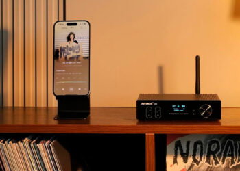 AIYIMA D03 en una mesa