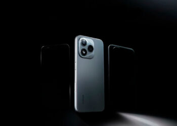 Honor 400 Lite 5G con fondo negro