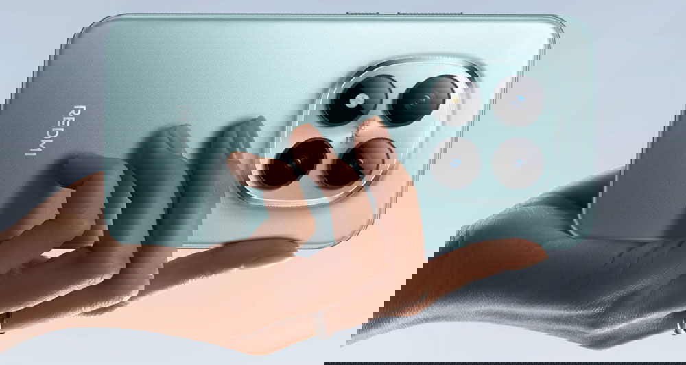 REDMI Note 15 Pro Plus en la mano