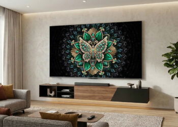 Tener un cine de 98 pulgadas en el salón ya no es solo para ricos: la TCL C6K QD-MiniLED hunde su precio