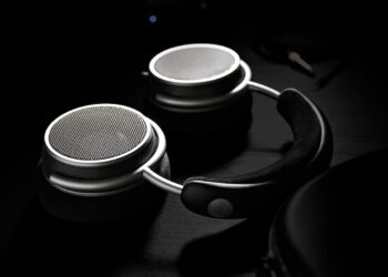 Grell Audio OAE2: auriculares abiertos que buscan recrear la sensación espacial de escuchar a través de altavoces