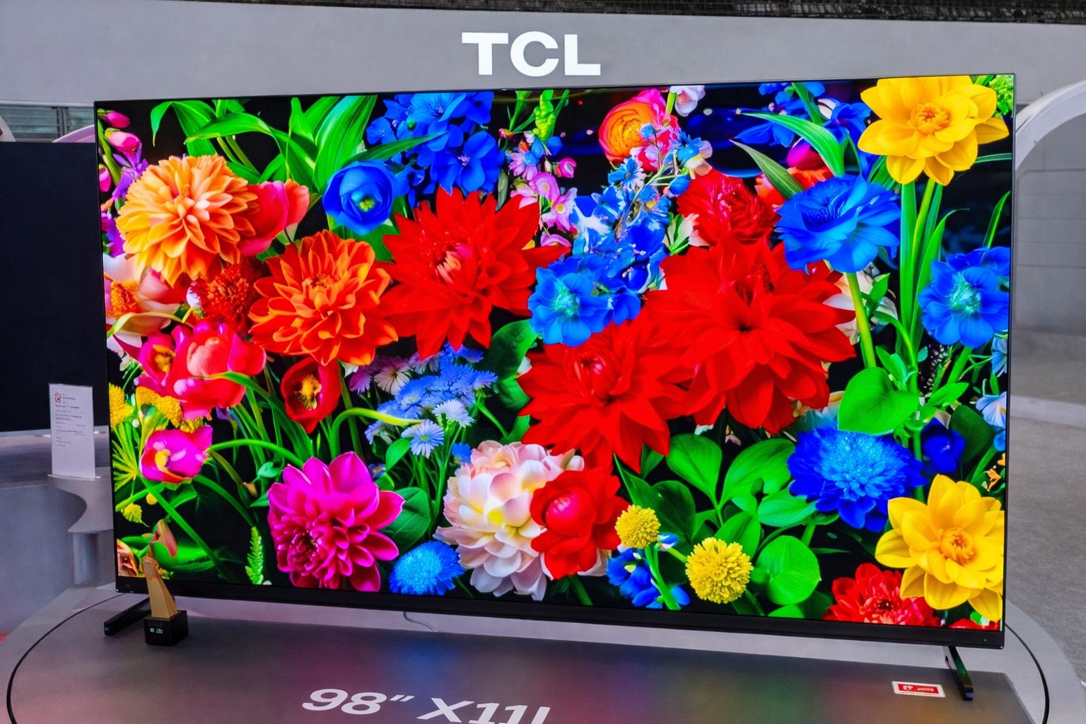 TCL revoluciona el AWE 2026 con varios televisores OLED impresos por tinta y más SQD-Mini LED
