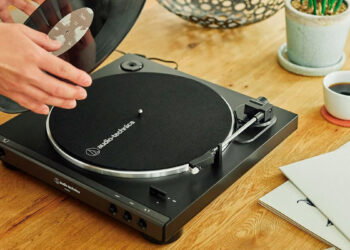 Uso del Audio-Technica LP60XBK