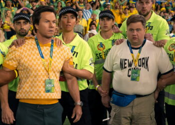 Mark Wahlberg y Paul Walter Hauser arruinan la final del Mundial en su nueva y disparatada comedia para Prime Video