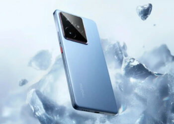 Teléfono realme GT 7 5G de color azul