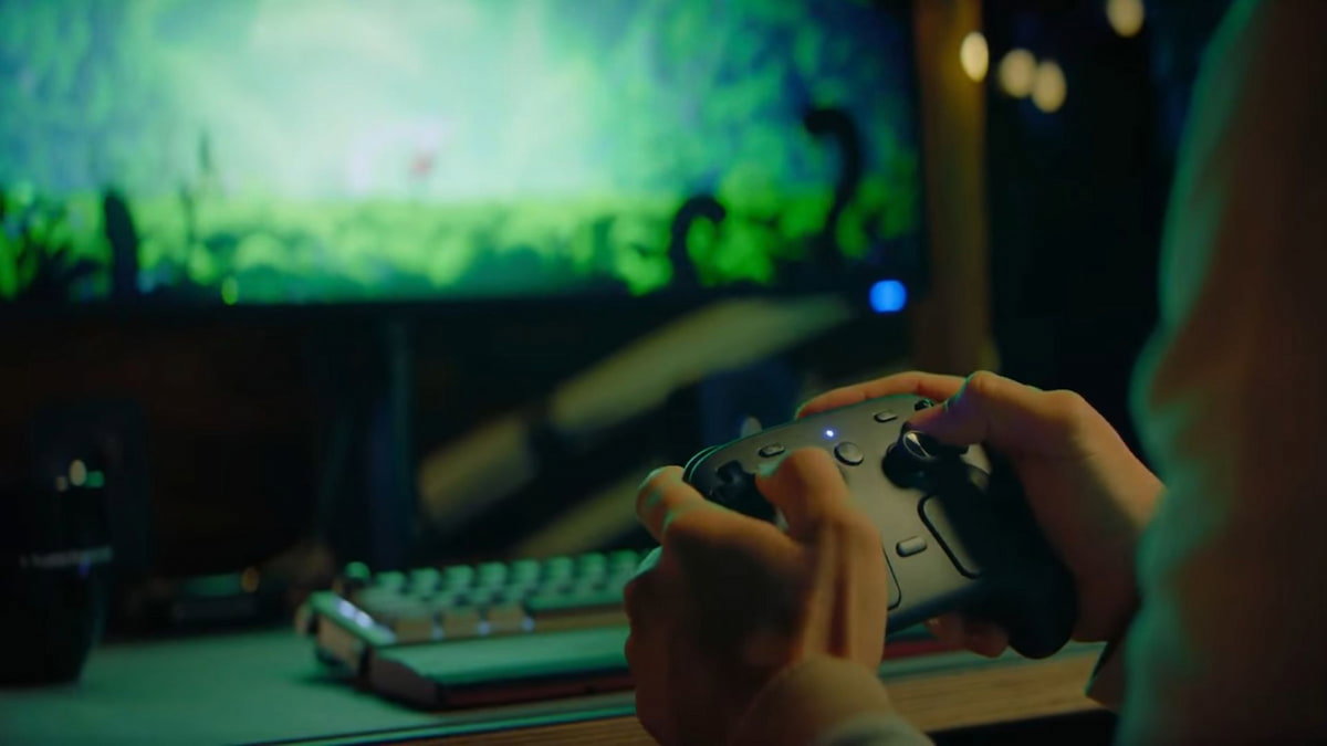 Steam Controller ya está aquí: el nuevo mando de Valve enamora a la prensa pero sorprende por su precio