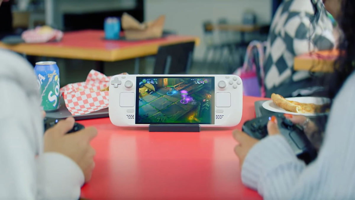 Steam Controller ya está aquí: el nuevo mando de Valve enamora a la prensa pero sorprende por su precio