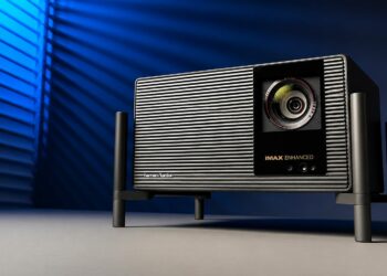 XGIMI X50 Ultra Max: el proyector que supera al Titan Noir Max gracias a su apertura biónica DynaEye