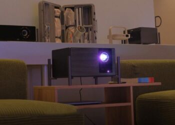 El XGIMI Titan Noir Max revive a los proyectores gracias a sus negros casi OLED que enamoran a la crítica