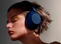 Chica con los Sony WH-1000XM6