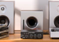 Fosi Audio BL20C en una mesa
