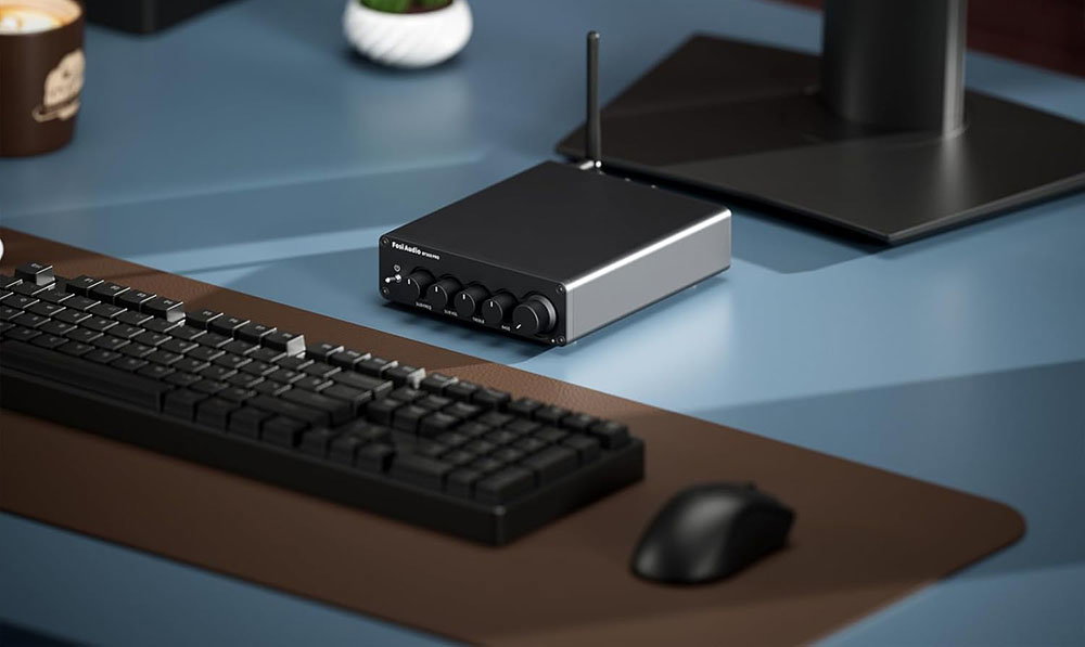 Fosi Audio BT30D Pro en una mesa