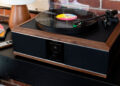 El Andover One MK2 es un tocadiscos, un sistema de altavoces y un amplificador de auriculares, todo en uno
