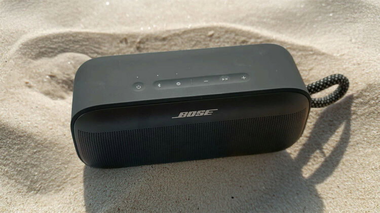 5 altavoces portátiles perfectos para el verano: piscina, playa, terraza y lo que surja