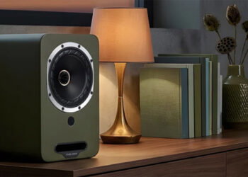 Fyne Audio entra en el mercado de altavoces activos con los Cubitt 5: driver IsoFlare, HDMI ARC, entrada de fono y aptX HD