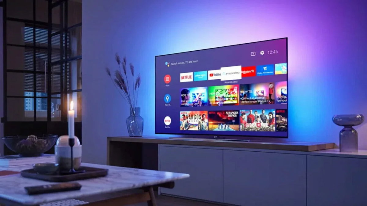 Philips OLED820 de 65 pulgadas, un televisorazo Ambilight: Dolby Vision, OLED y Google TV por menos de 1200 euros