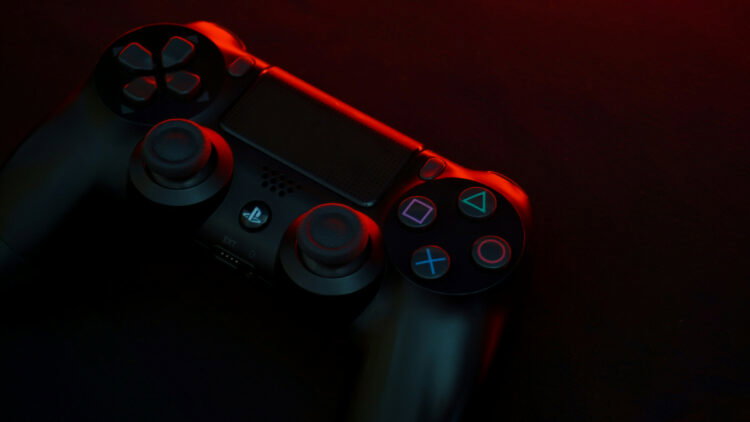 La mejora más inteligente para una PS4 en 2026 no cuesta mucho y se nota desde el primer día