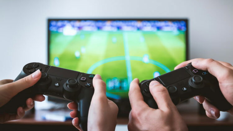 La mejora más inteligente para una PS4 en 2026 no cuesta mucho y se nota desde el primer día