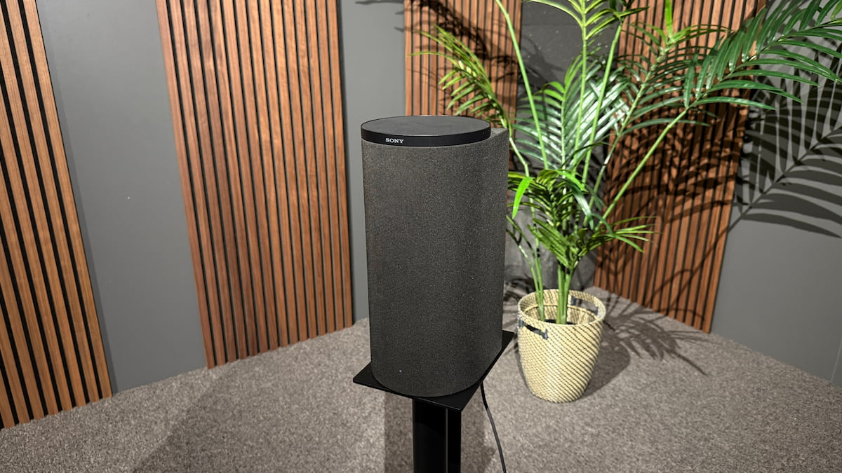 Sony BRAVIA Theatre Trio: probamos en directo el sistema de sonido que quiere acabar con la barra bajo el televisor
