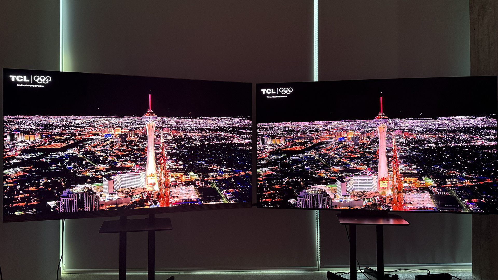 Enfrentamos las nuevas TCL X11L y C8L SQD-Mini LED a sus rivales en una gran comparativa contra el OLED