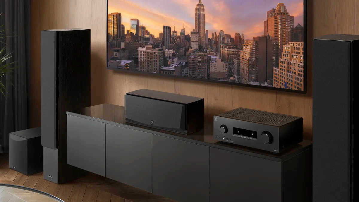 Yamaha RX500A vs RX300A: dos nuevos receptores AV con Dolby Atmos, HDMI 2.1 y una diferencia que puede cambiar bastante la compra