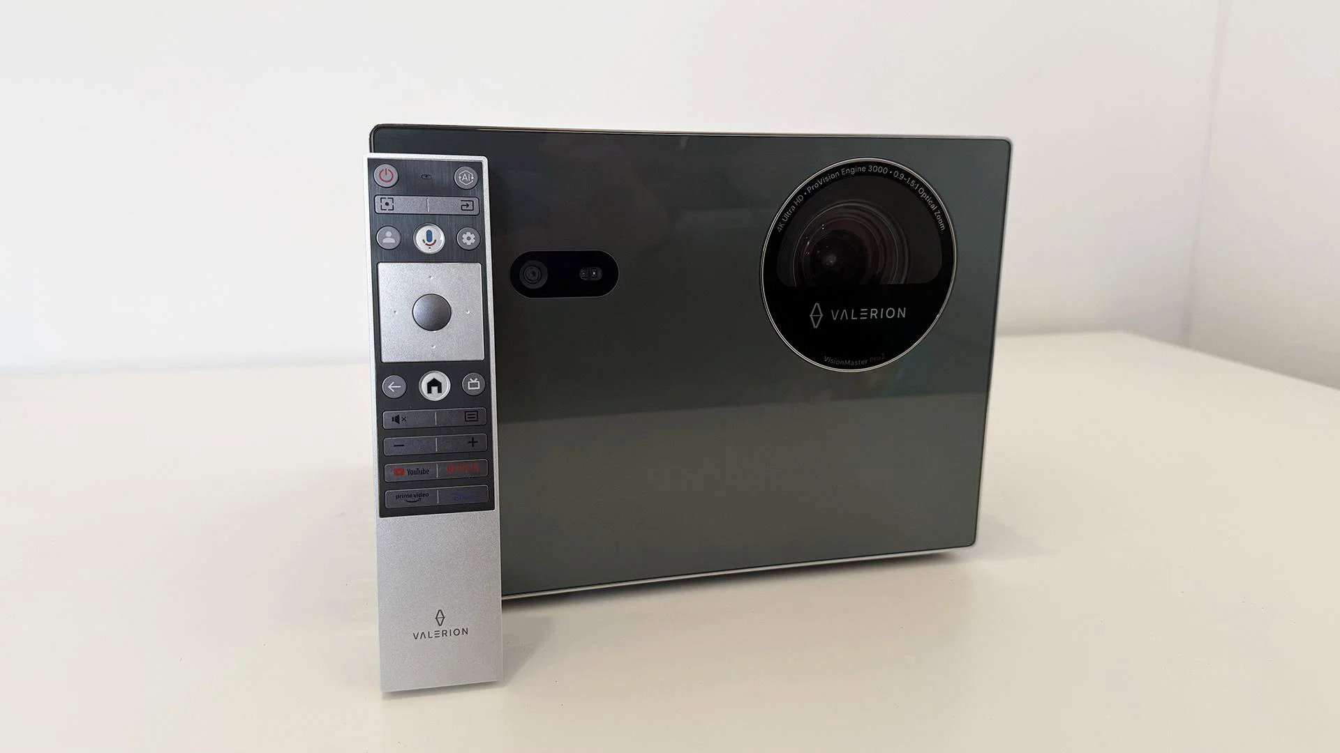 El Prime Day de Amazon arranca fuerte: 4 proyectores para montar cine de verano en casa antes de que vuelen las ofertas