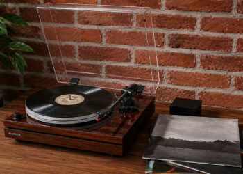 El tocadiscos que presume de no tener Bluetooth: Fluance lanza el RT87 para los que quieren vinilo de verdad