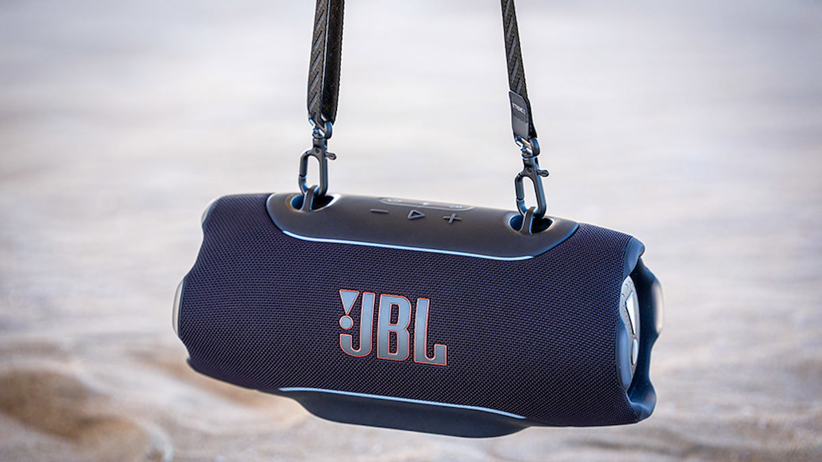 Estos altavoces JBL me encantan y son perfectos para este verano: portátiles, resistentes al agua y con batería para todo el día